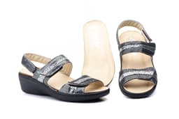 Women's Leather Sandals Grey Removable Insole Non-Slip CHIKA ref. 15050 Relax
