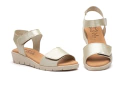 Women's Platinum Leather Sandals with Gel Wedge and Adhesive Straps Alto Estilo ref. AE-1652